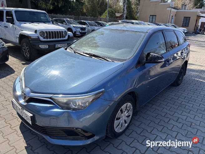 TOYOTA AURIS 2018 159800 ccm 132 Warszawa