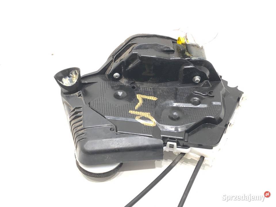 ZAMEK DRZWI LEWY PRZÓD TOYOTA YARIS III sprzedam