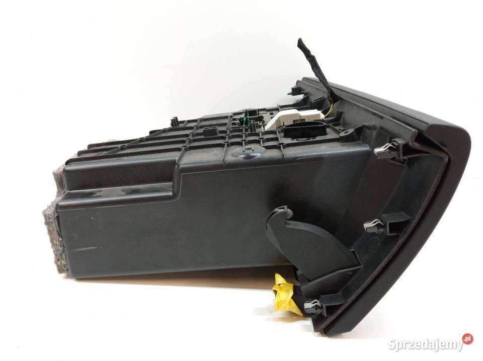 SCHOWEK PRAWY PASAŻERA DESKI III X7 Citroen C5