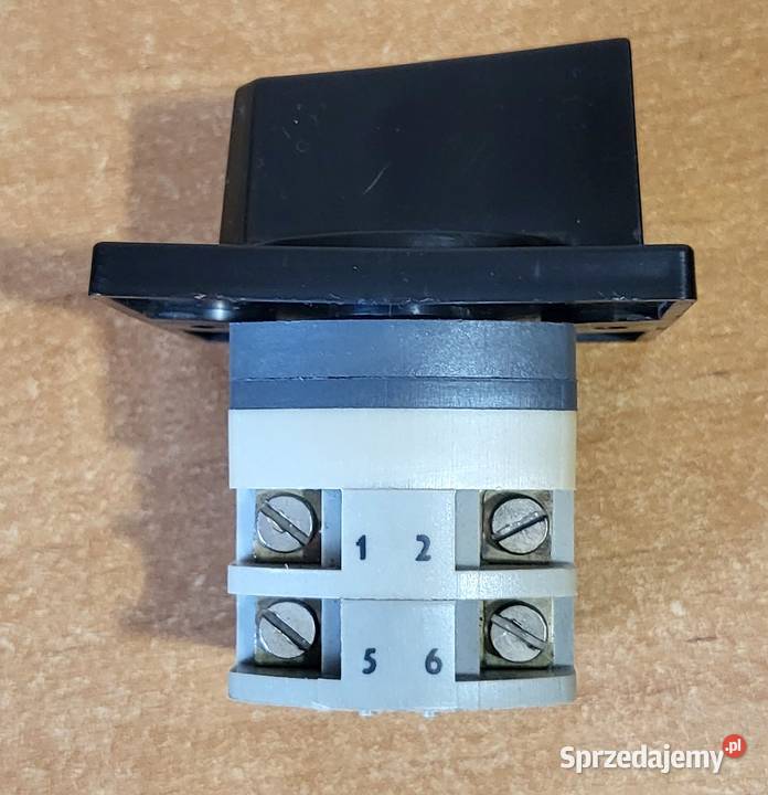 Łącznik krzywkowy pakietowy Obzor VS161 500V 16A Włodawa