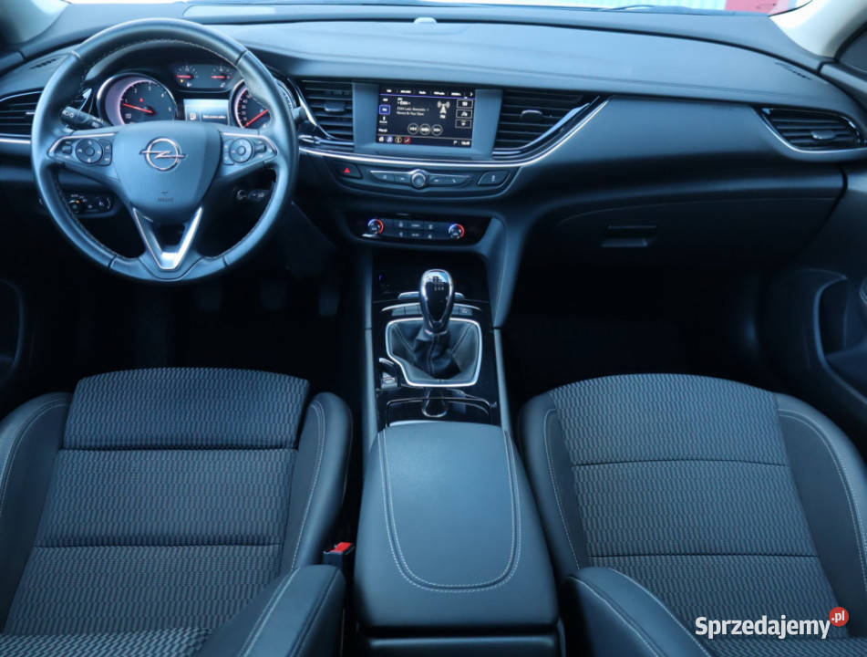 Opel Insignia 16 CDTI asystent pasa ruchu Insignia
