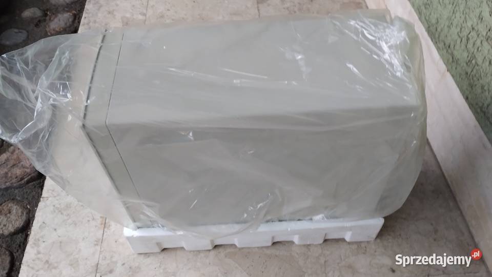 Nowa obudowa komputera Escom Poznań