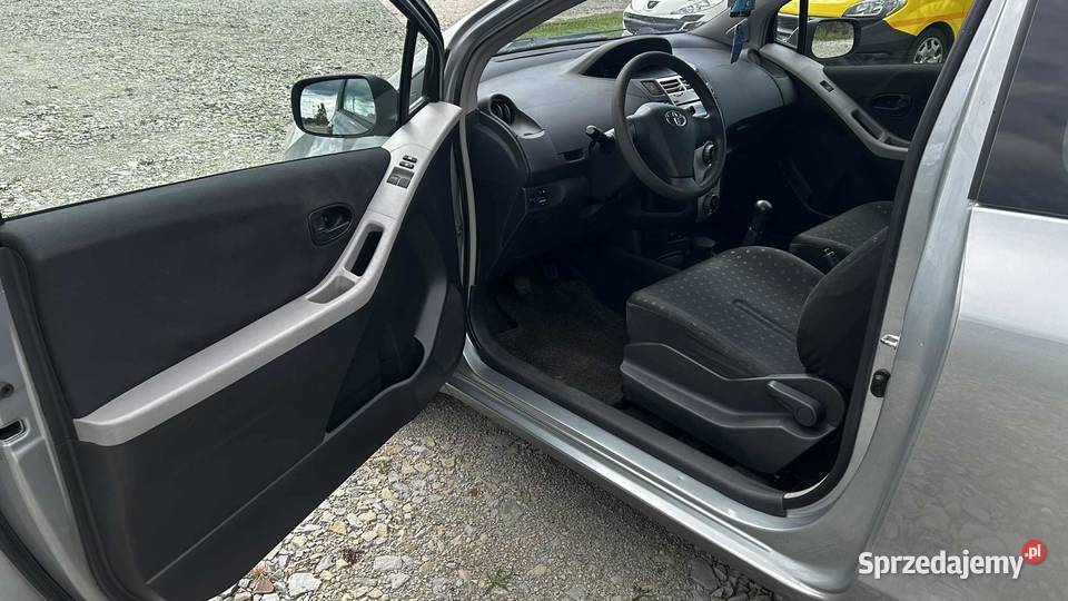 Samochody osobowe Toyota Yaris 2008r 10 69 1000cm3 Limanowa