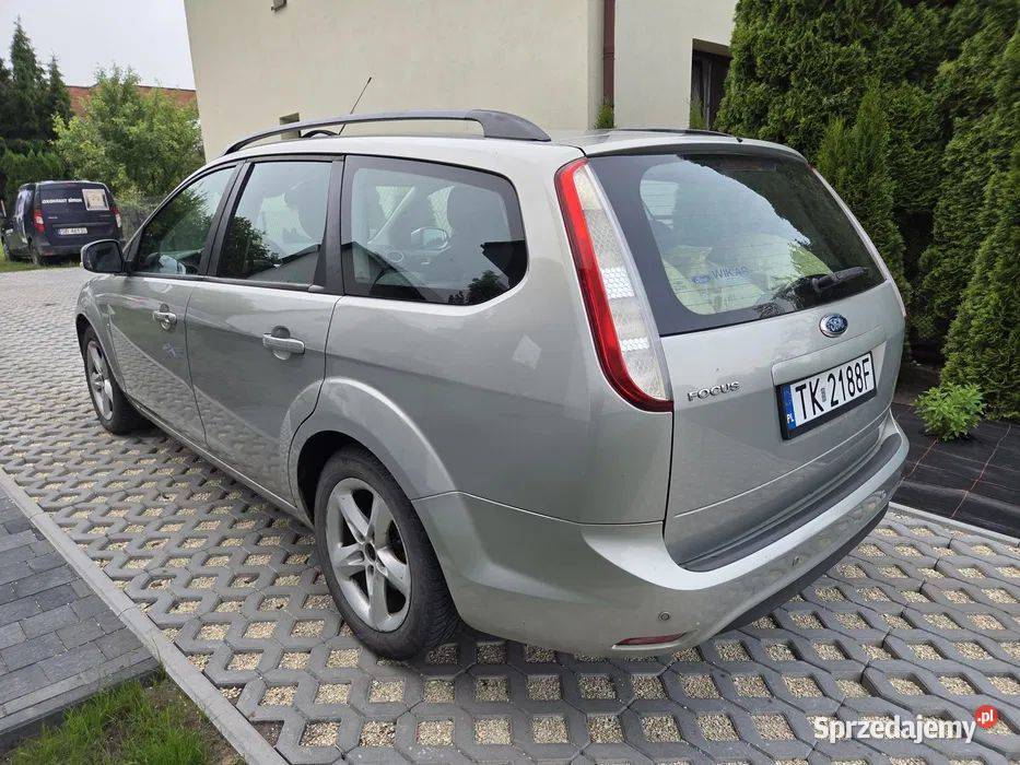 Ford Focus Lift 16 115 benzyna 2009r Climatronic Działoszyce