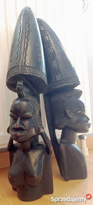 Dwie rzeźby afrykańskie kobieta i mężczyzna