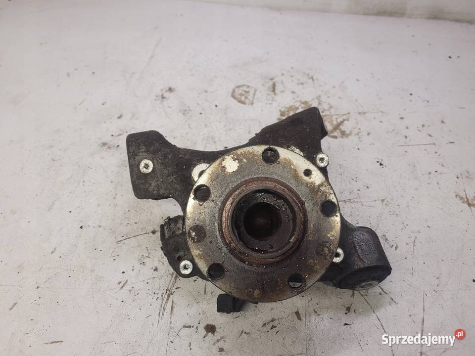 ZWROTNICA PIASTA LEWY TYŁ AUDI A6 C6 4F0505433H Zwrotnice