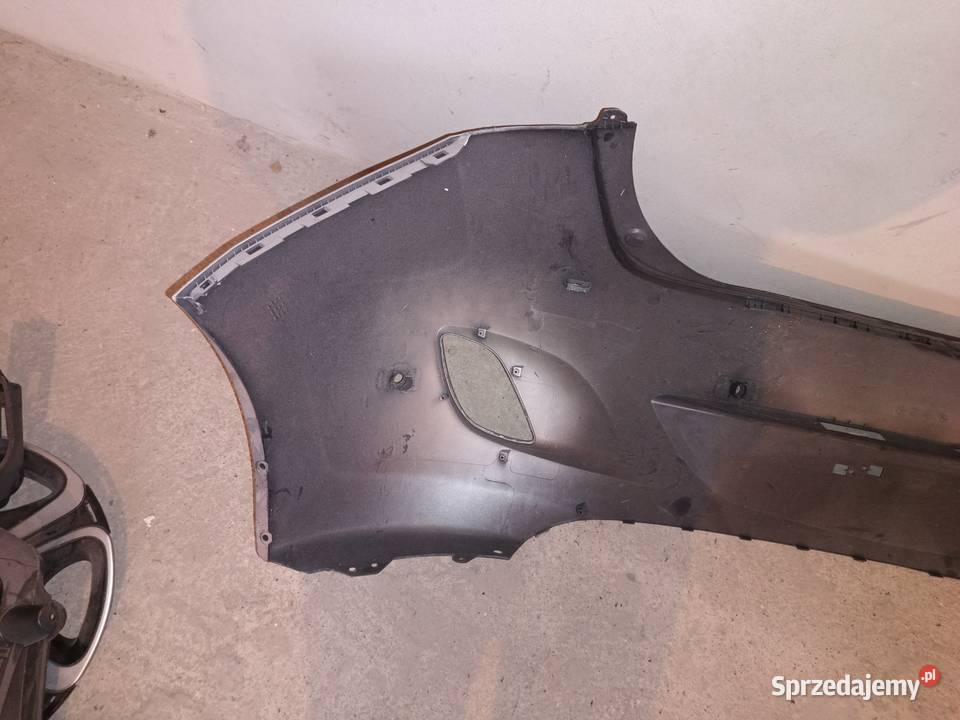 zderzak tył tylny HYUNDAI I30 II osobowe Krzemienica sprzedam