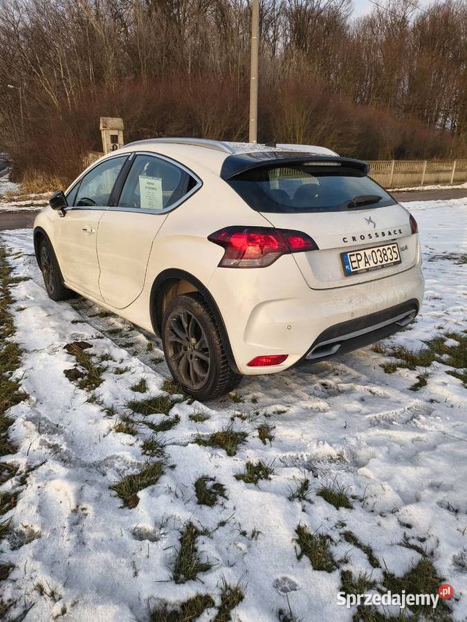 DS 4 CROSSBACK 2016r Dłutów
