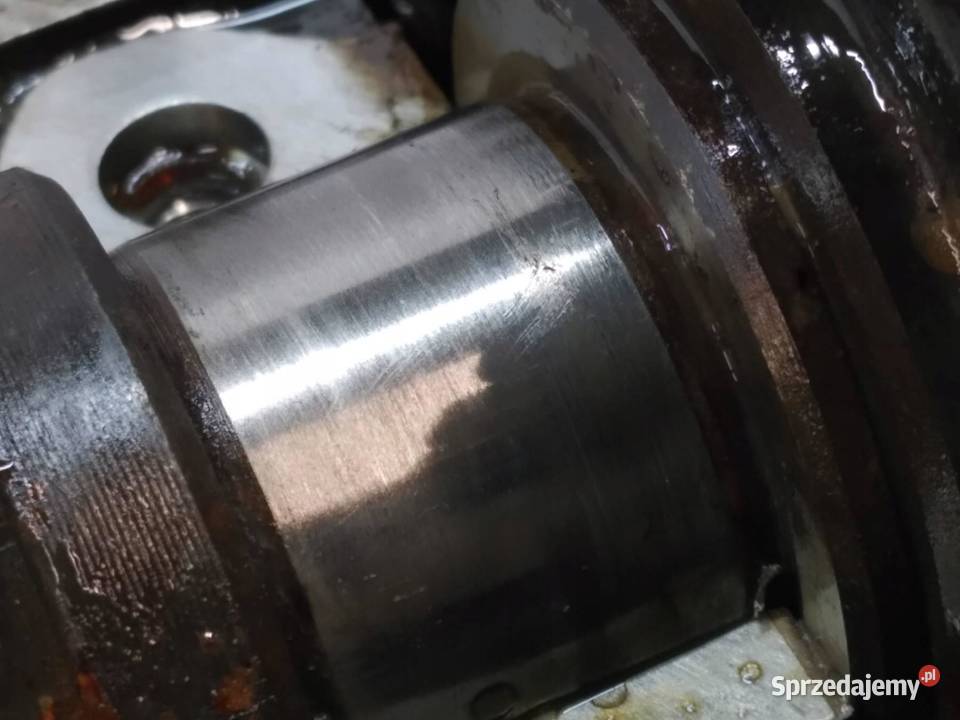 GŁOWICA KOMPLETNA 058103373A 18 20V Audi A4 I