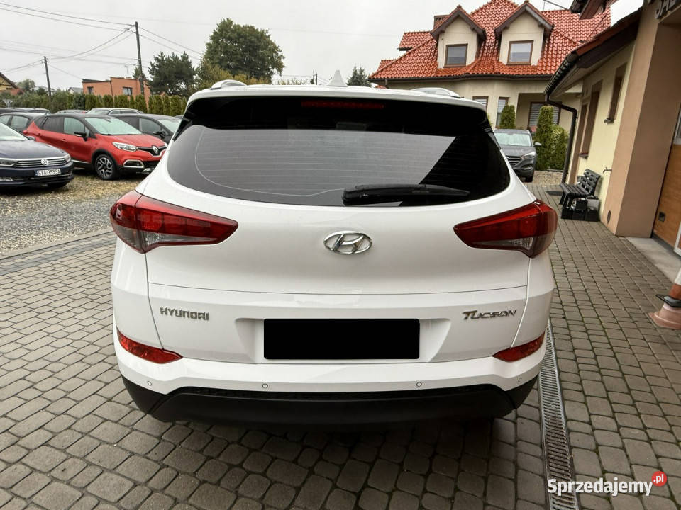 Hyundai Tucson 16 132 Klima Navi Kamera III przyciemniane szyby Orzech