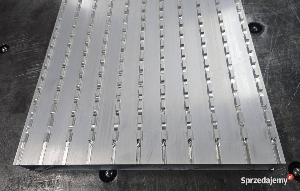 Panel do budowy najazdu szer 340mm grubość 40 dostawcze