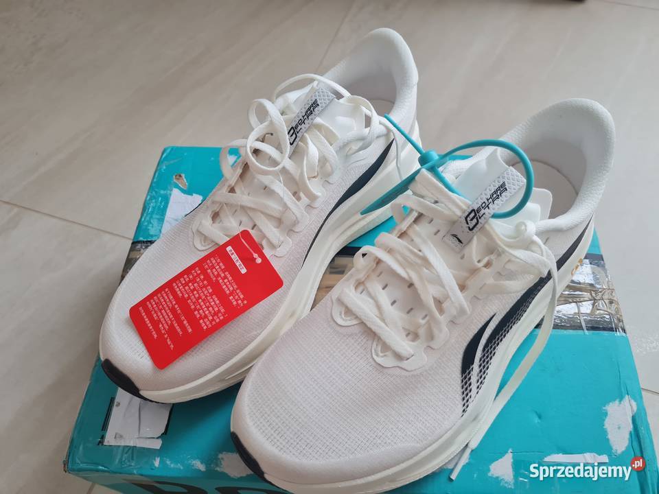 LiNing Red Hare 9 ULTRA buty do biegania biały lubelskie Lublin sprzedam