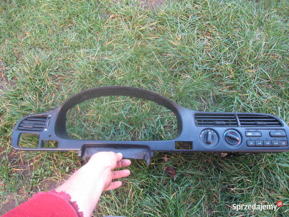 Ramka zegarów panelu nawiewów Honda Accord V