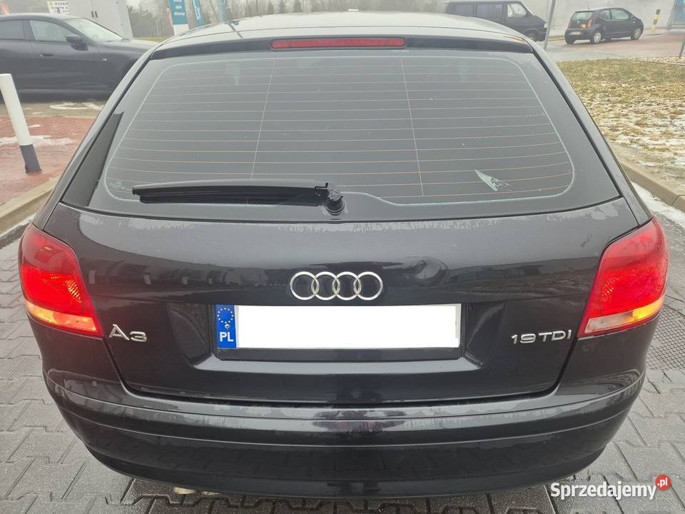 AUDI A3 HATCHBACK 8P 1900 TDI Rok produkcji 2004 Głogów
