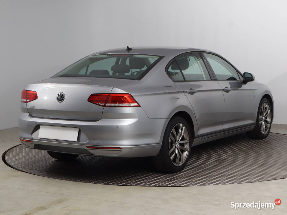 VW Passat 20 TDI Sedan / Limuzyna Bielany Wrocławskie