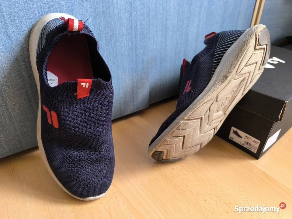 Buty wsuwane Vty rozmiar 42 używane