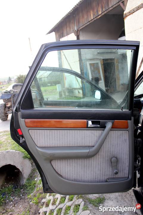 Fotele z boczkami audi 100 a6 c4 Apteczka w Wyposażenie wnętrza Fajsławice