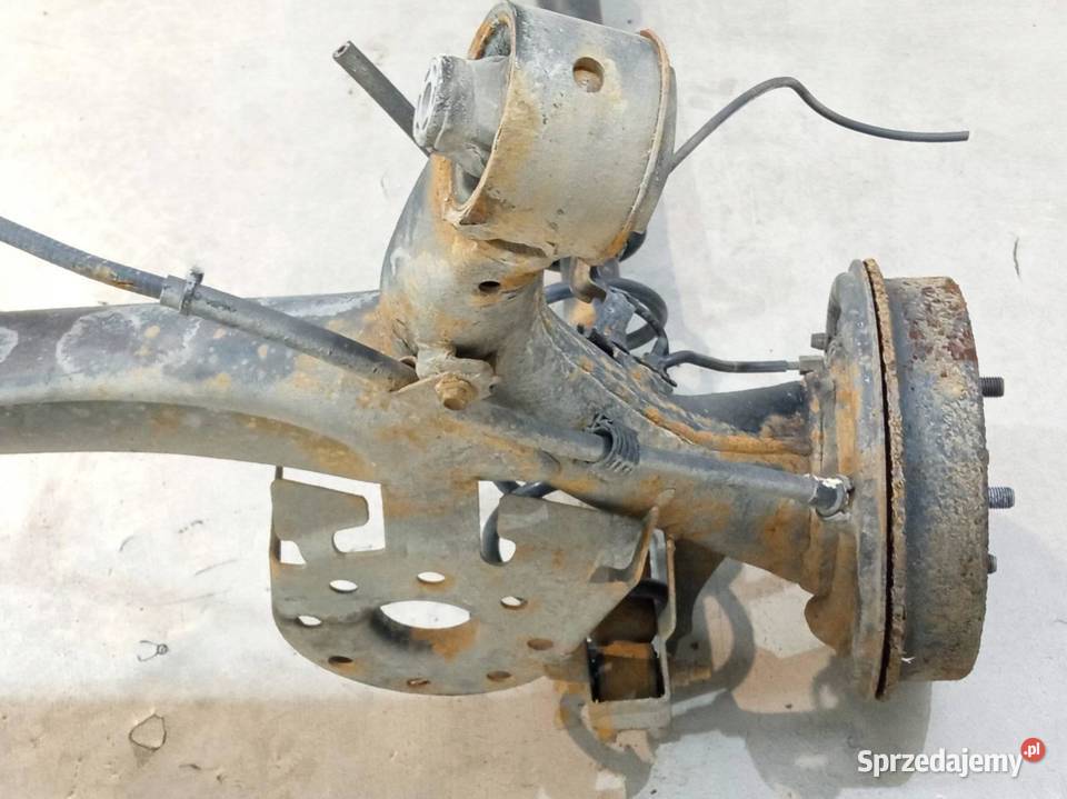 BELKA ZAWIESZENIA TYŁ BĘBNY Toyota Yaris III osobowe sprzedam