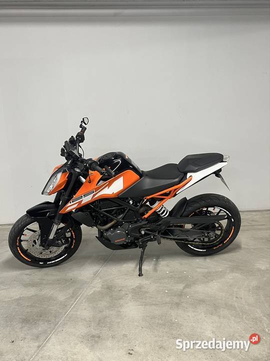 Ktm Duke 125 z 2018 roku Pomarańczowe owiewki