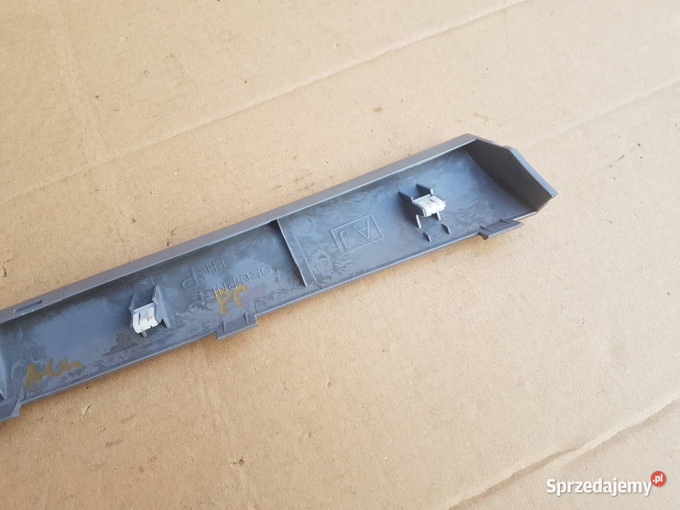 Subaru Outback IV BR lift listwa ozdobna dekor osobowe Wyposażenie wnętrza Legnica sprzedam