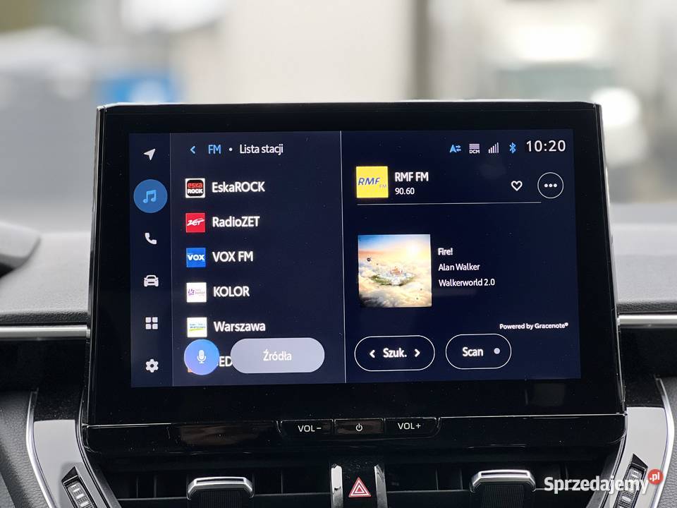 Toyota Corolla 2023 światła do jazdy dziennej Warszawa