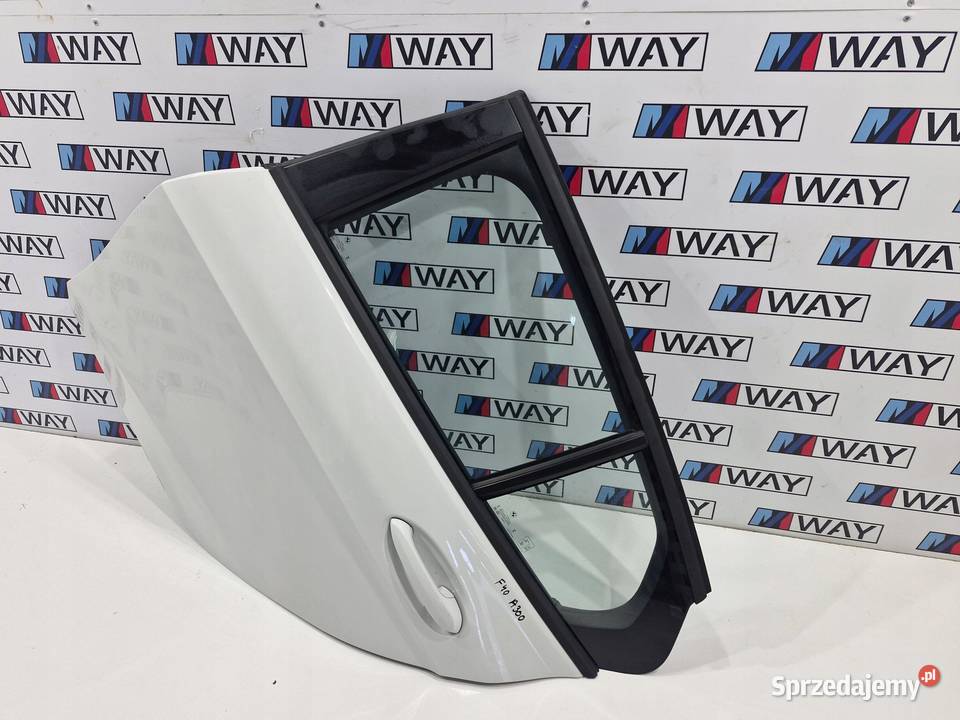 BMW 1 F40 DRZWI LEWE LEWY TYŁ KOMPLETNE A300 sprzedam