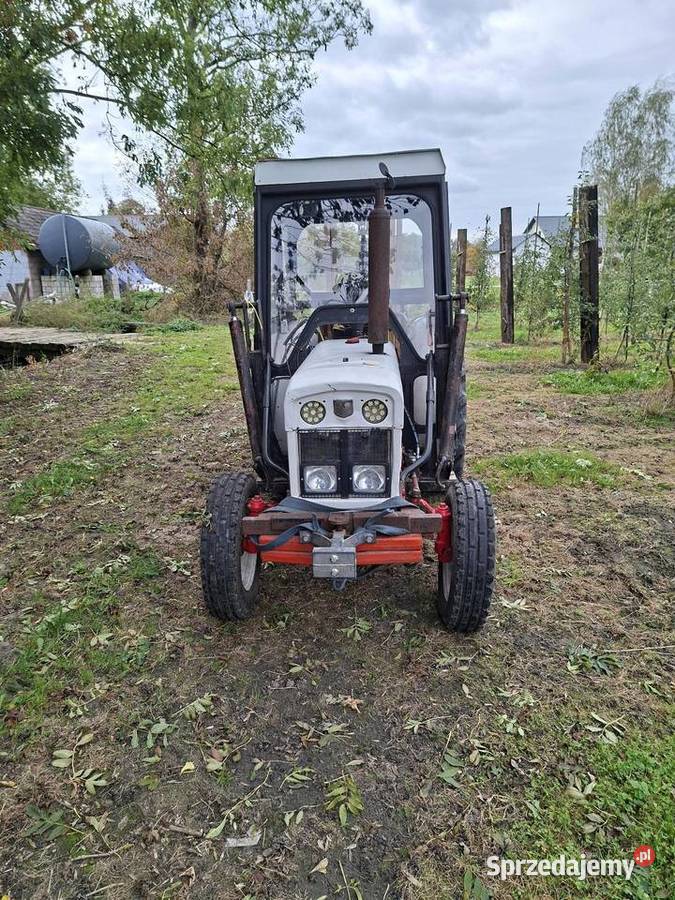 David Brown 885 sadowniczy Ciągniki