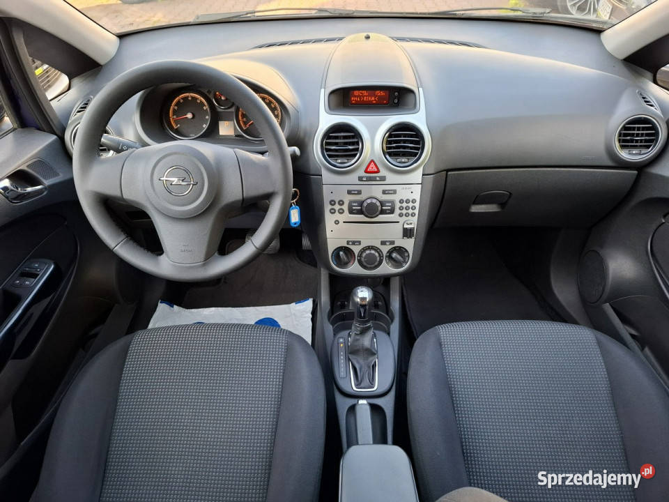 Opel Corsa 14 Benzyna 100 Koni Automatyczna klimatyzacja Corsa Corsa Lublin