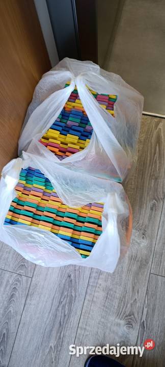 piankowa mata edukacyjna z puzzlami litery i Poznań