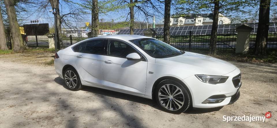 Opel insignia 2019 20turbo benzyna 270 automat Insignia Dębica