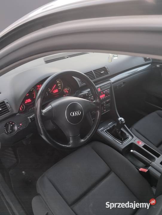 Audi a4b6 1 6 benzyna ładna 102KM