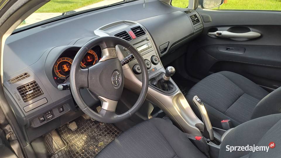 Toyota Auris 16 16 V benzyna Nowy Sącz sprzedam