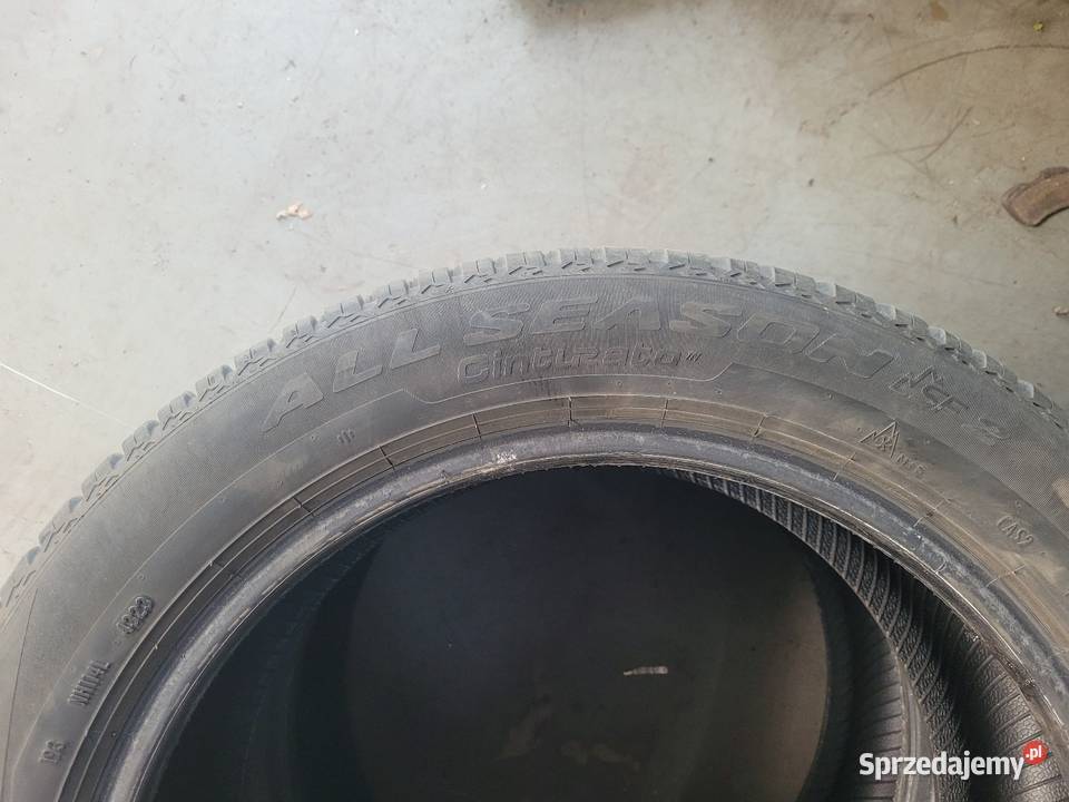 Opony wielosezonowe Pirelli 215 50 R17 sprzedam