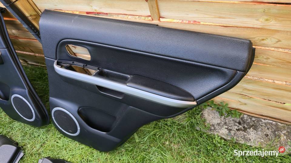 Boczki drzwi Komplet Skórzane Skóra Suzuki Grand dolnośląskie Świdnica