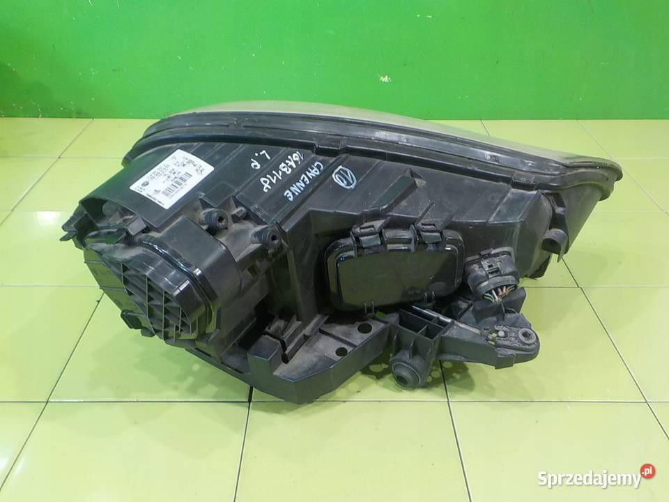 PORSCHE CAYENNE LIFT 07r 5D XENON lampa lewa Suków