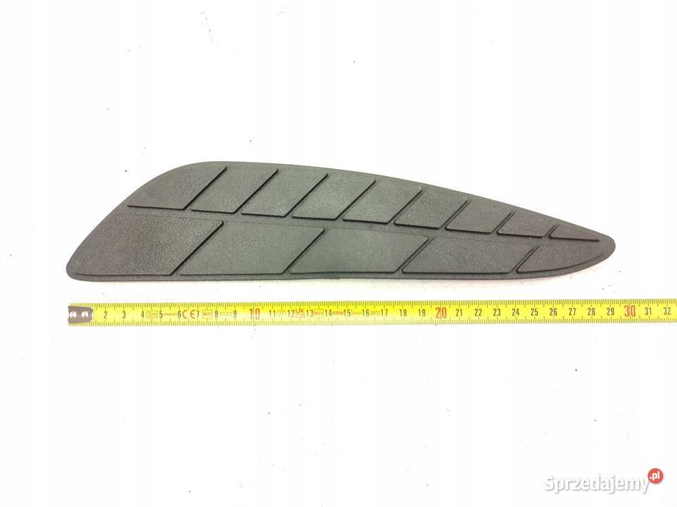 GUMA DYWANIK PRAWY TYŁ SUZUKI UC 125 150 EPICURO