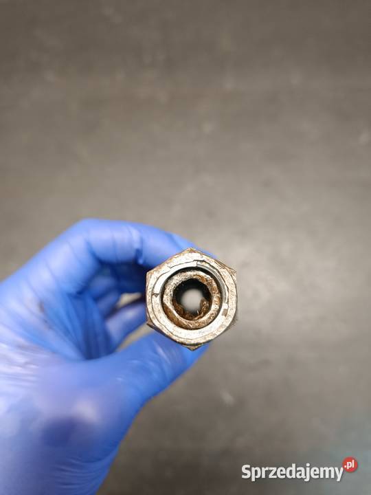 Oś ośka przód szpilka przednia koło części Ośki Gołaczewy