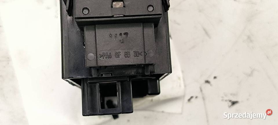 WŁĄCZNIK ŚWIATEŁ VOLKSWAGEN GOLF III 1H6941531N Pozostałe Lipno