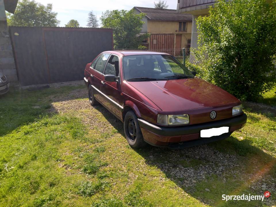 VW Passat B3 19TD 91r sedan OC do listopada Passat Bobrek sprzedam