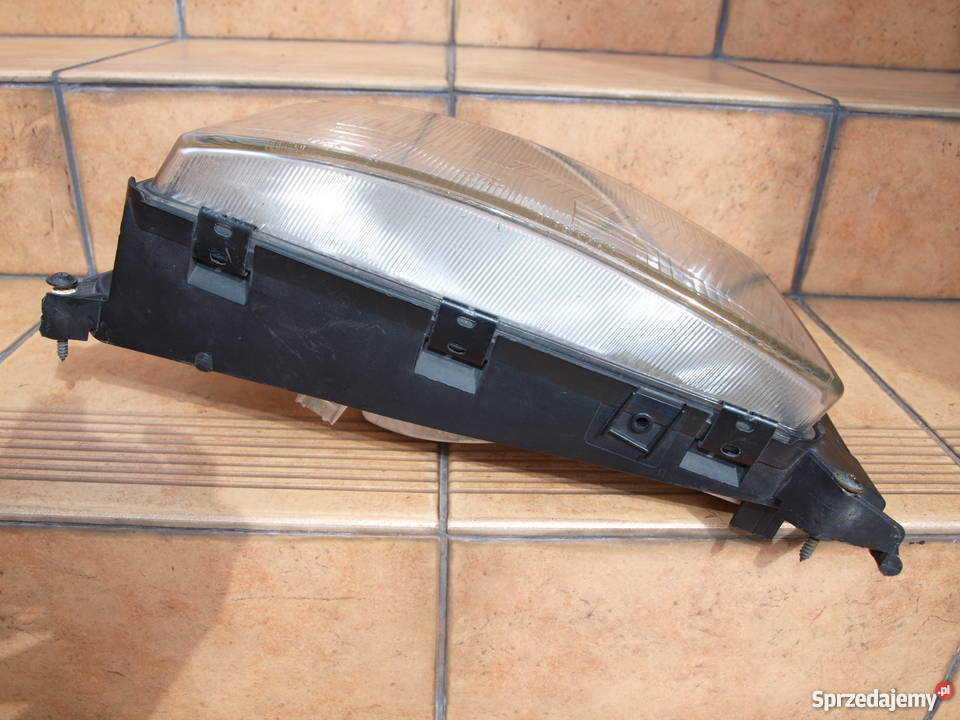 Scania G P R lampa prawa przód 1997 2012r europa lampy przednie Kalisz