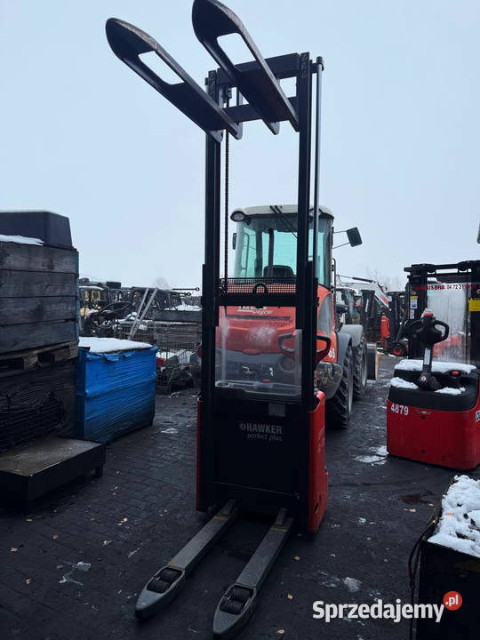 paleciak elektryczny z masztem LINDE L10B łódzkie Działoszyn