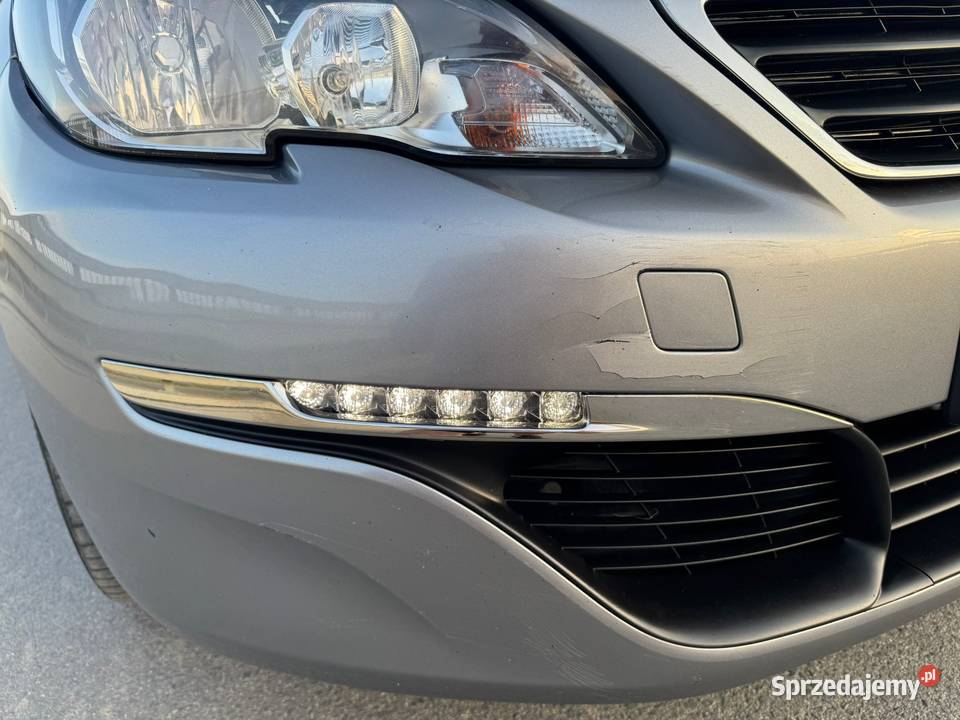 Peugeot 308 T9 benzyna 2016 nawigacja 308 Jawor sprzedam