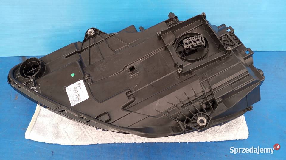 95B941010AP LAMPA PRAWY PRZÓD EU PORSCHE MACAN