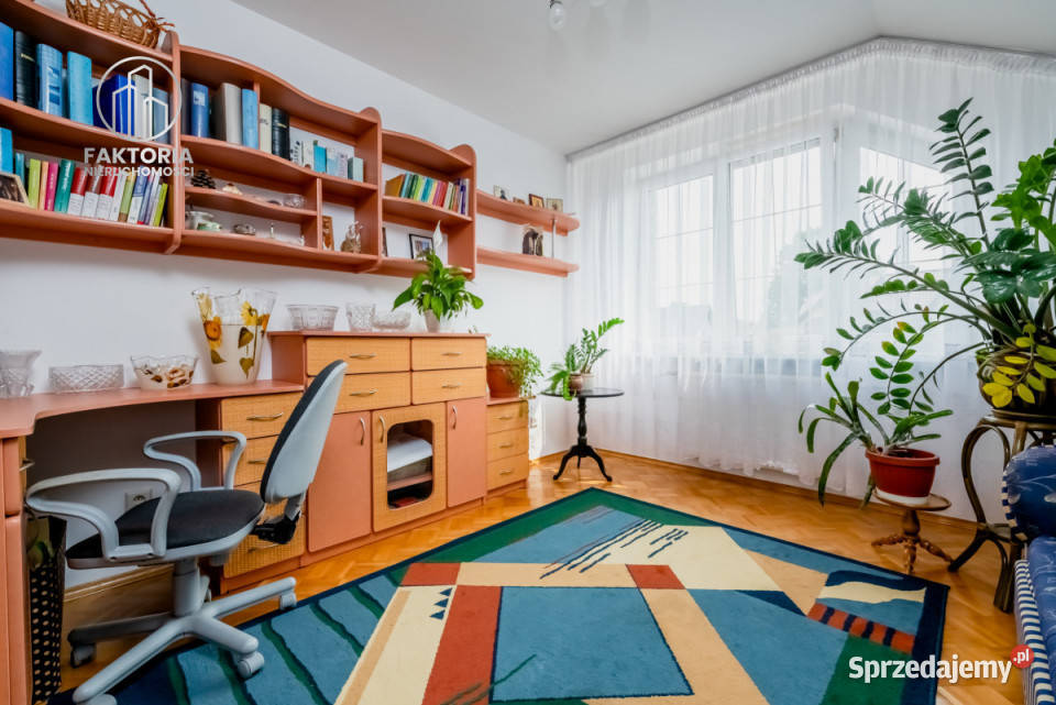 Dom wolnostojący Ogrodniczki 209m2 3 piętra i więcej