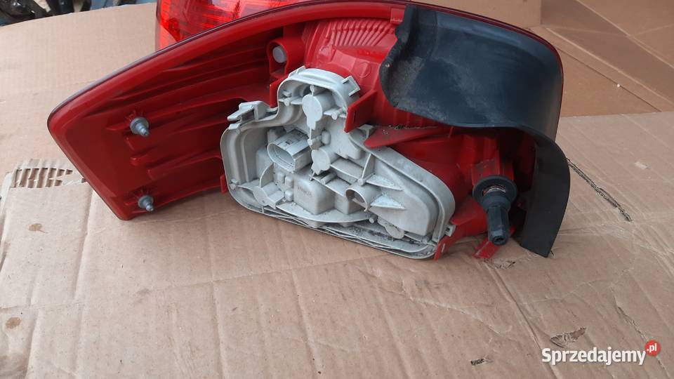 lampa tylna prawa lewa audi A3 8p 3 drzwi przed lewe Dębno