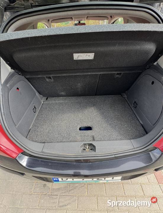 Opel Corsa 14 2006 Manual Zadbany Rzadko używany Białystok