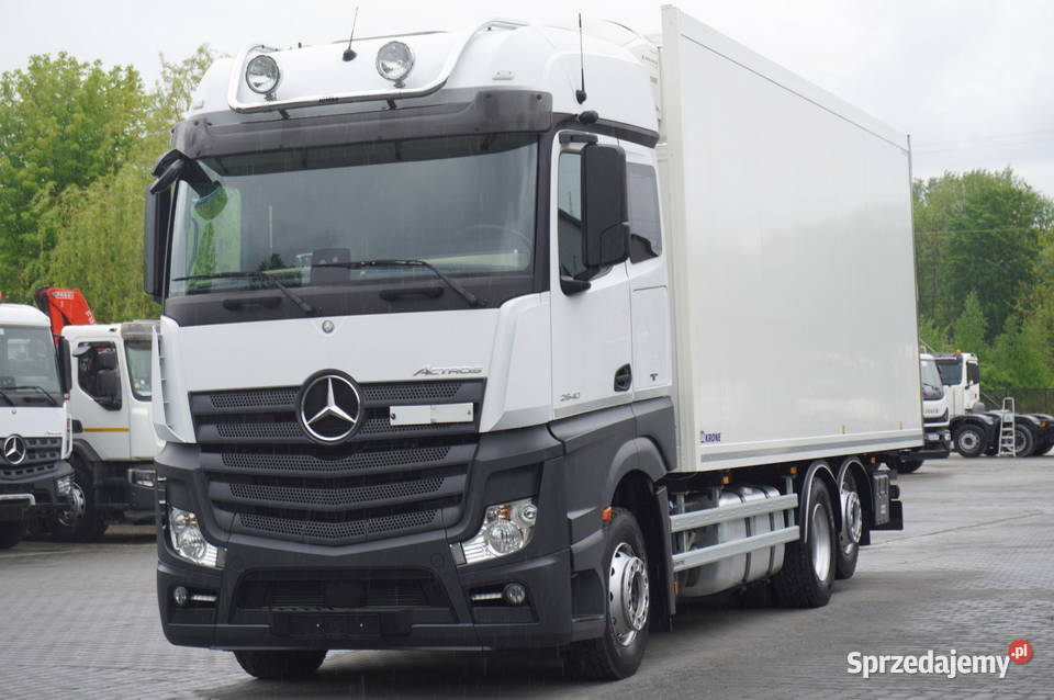MercedesBenz Actros 2540 62 10 Krone 18 400KM