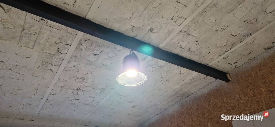 Lampa halowa garażowa LED Kłomnice