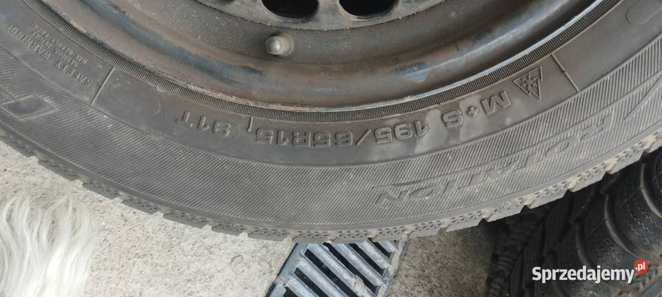 Opony zimowe z felgami 195x65 R15 Jaworzno