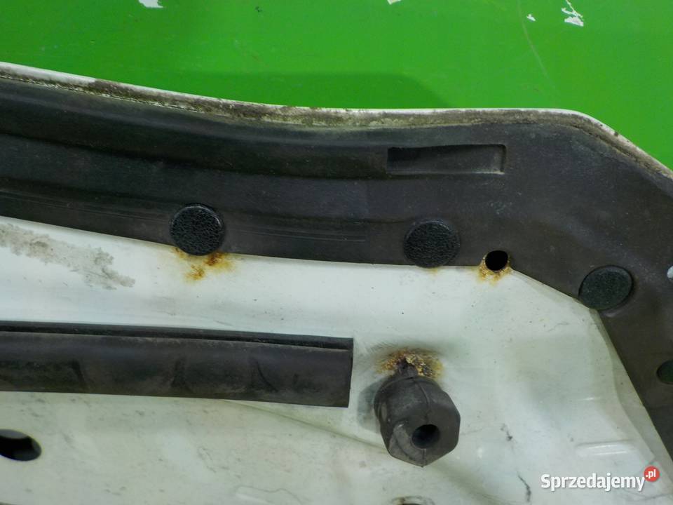 MAZDA 3 II BL 16 B 13r HB 5D maska Suków